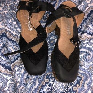 Free people clogs